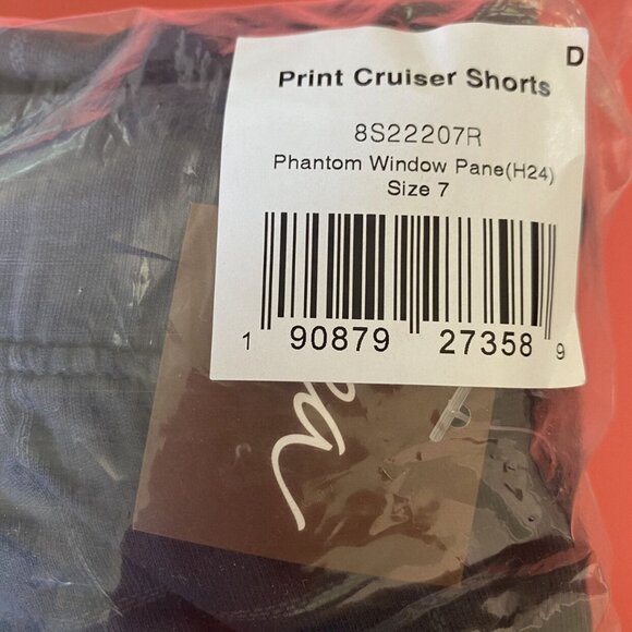 NWT Tea Collection USA Print Cruiser Shorts Phantom Window Pane Size 7 - Picture 2 of 4